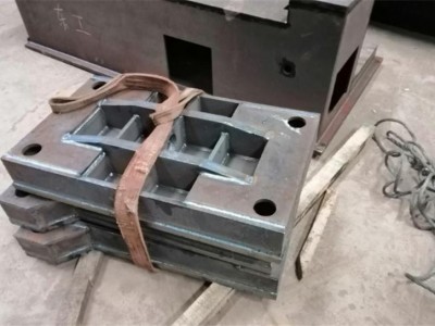 特大型打砂設備，對所有特大型金屬件表面打砂清除表面雜質